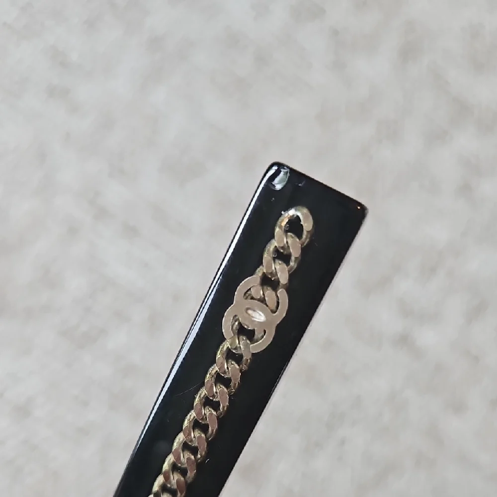 CHANEL Black Barette with Gold Chain Accent 05A - Picture 8 of 8